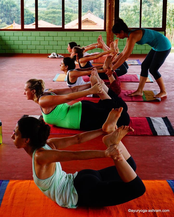 Hatha Yoga Teacher Training India (31)
